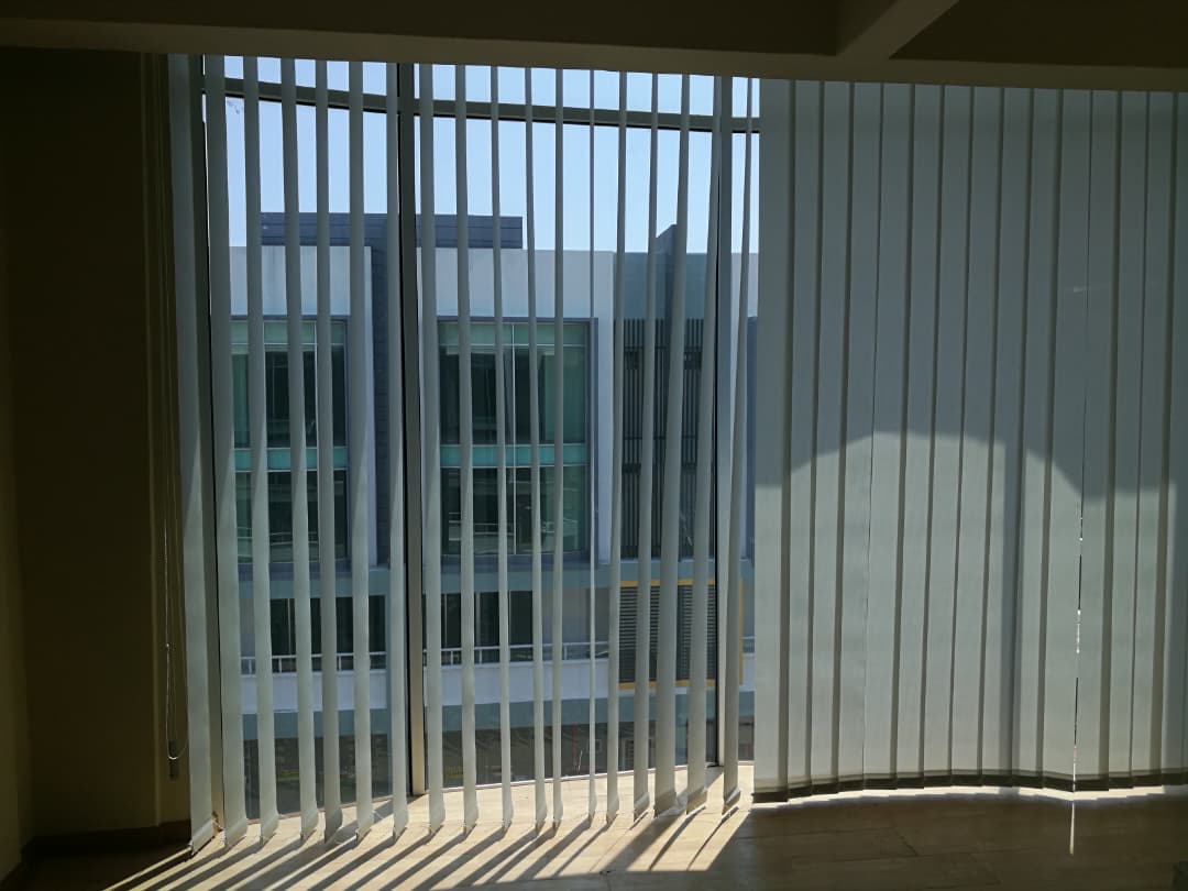 VERTICAL BLINDS